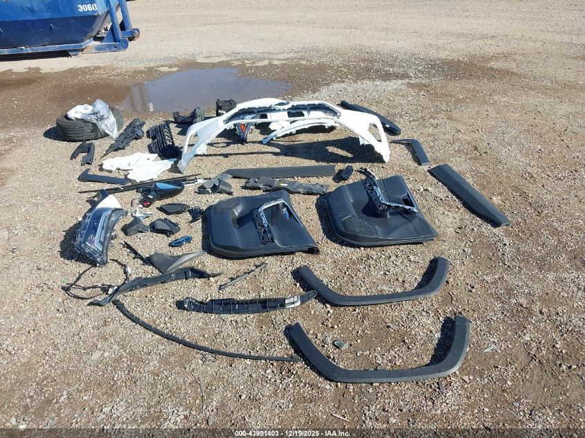 2025 Toyota Rav4 Xle VIN: 2T3W1RFV5SW396553 Lot: 43991403