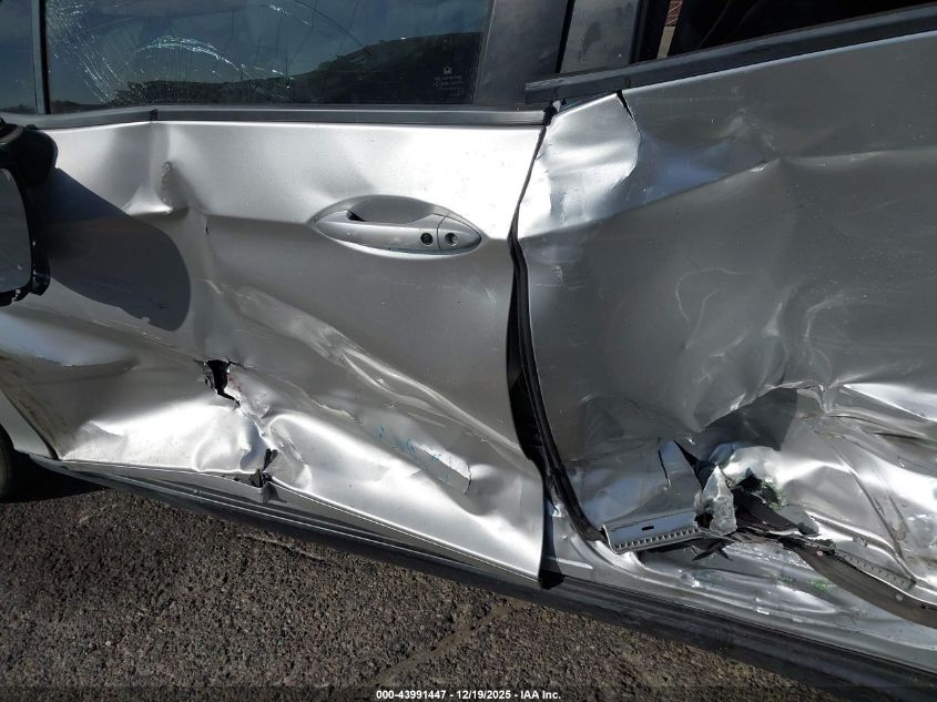 2018 Honda Clarity Plug-In Hybrid Touring VIN: JHMZC5F33JC005558 Lot: 43991447