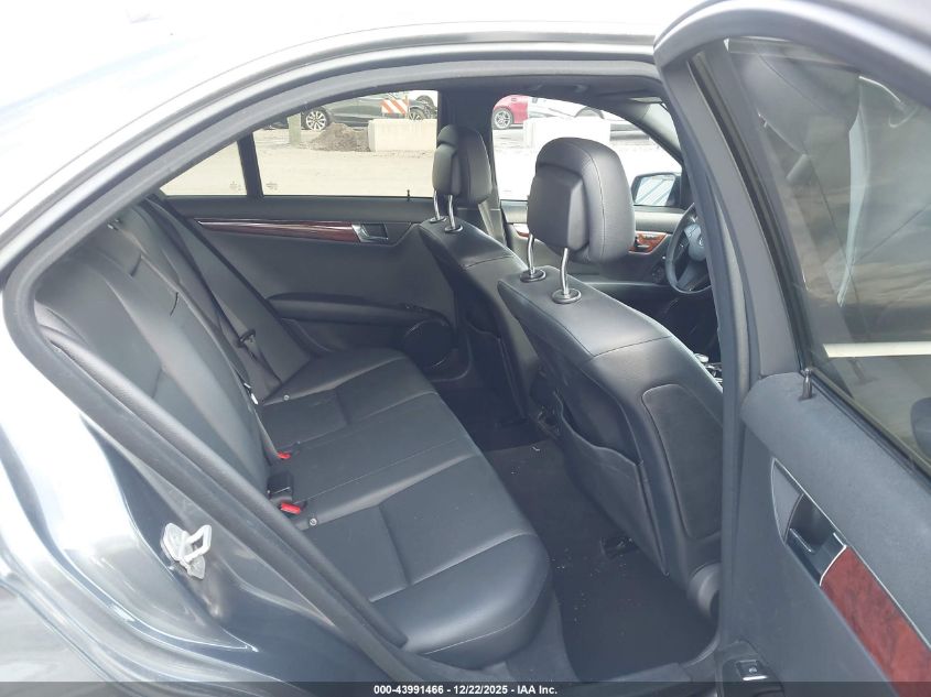 2011 Mercedes-Benz C 300 Luxury 4Matic/Sport 4Matic VIN: WDDGF8BB6BR170006 Lot: 43991466