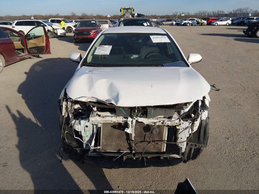 2022 Toyota Corolla Le VIN: 5YFEPMAE9NP388006 Lot: 43991470