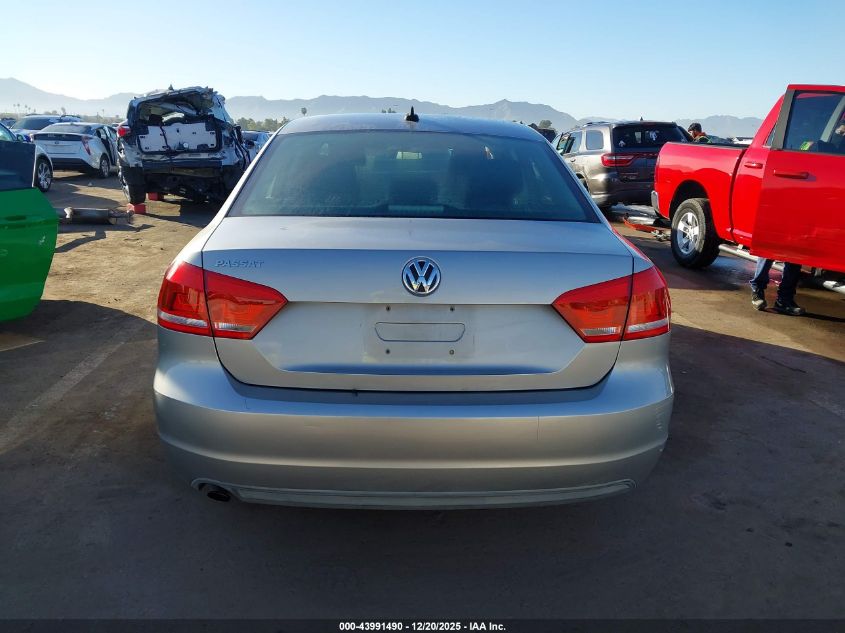 2013 Volkswagen Passat 2.5L Wolfsburg Edition VIN: 1VWAP7A33DC142135 Lot: 43991490