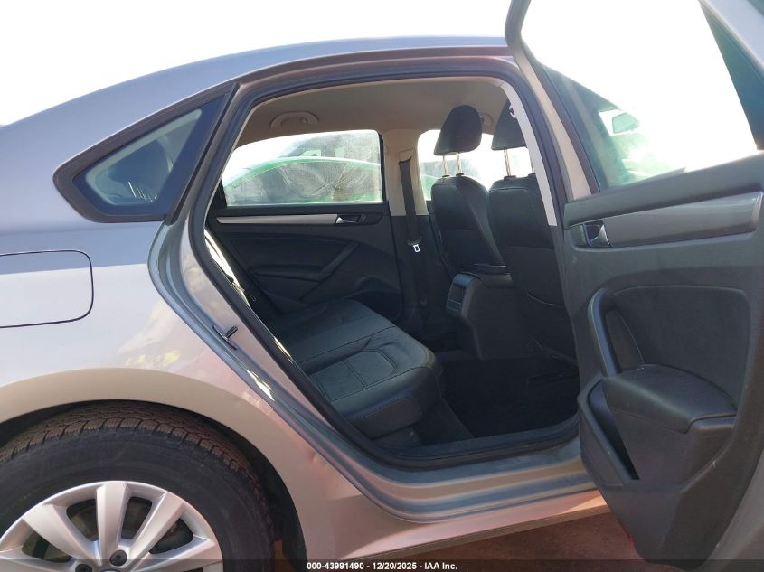 2013 Volkswagen Passat 2.5L Wolfsburg Edition VIN: 1VWAP7A33DC142135 Lot: 43991490