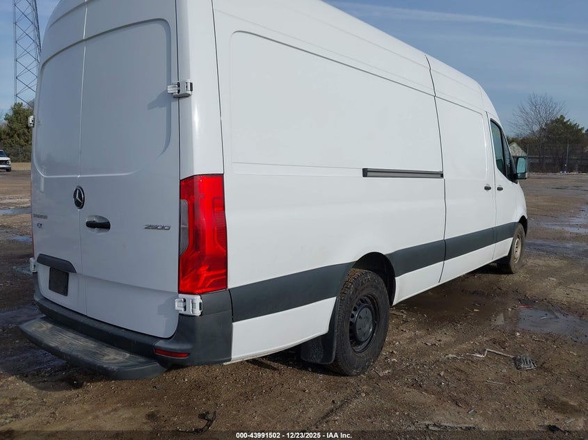 2023 Mercedes-Benz Sprinter 2500 High Roof 4-Cyl Diesel