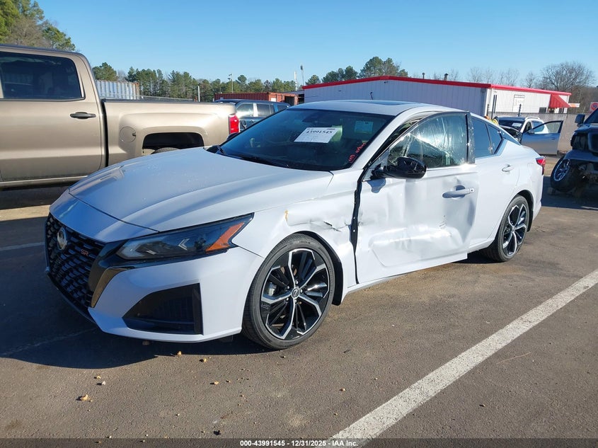 2023 Nissan Altima Sr Fwd