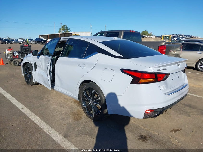 2023 Nissan Altima Sr Fwd