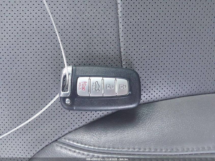 2014 Hyundai Sonata Hybrid Limited VIN: KMHEC4A40EA112445 Lot: 43991574