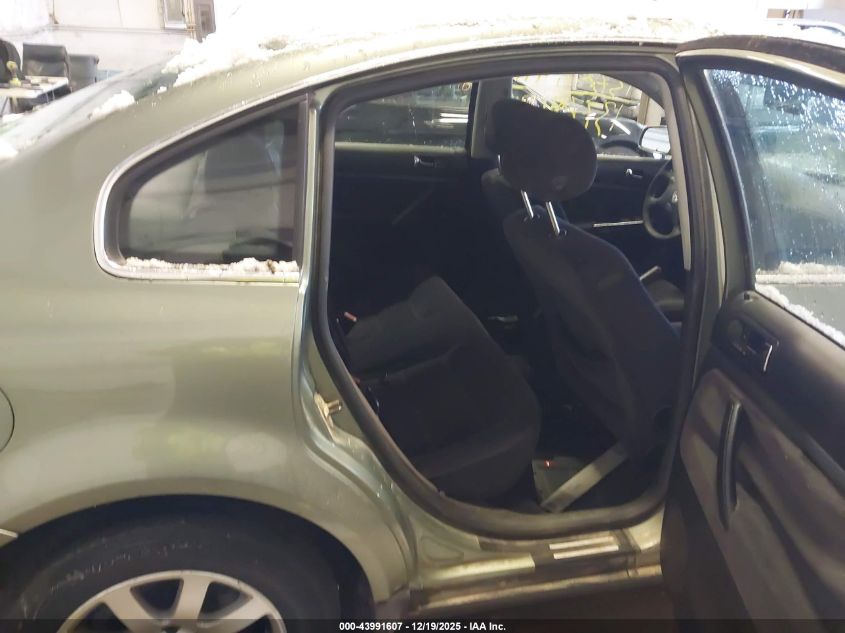 2002 Volkswagen Passat Gls VIN: WVWPD63BX2P439669 Lot: 43991607