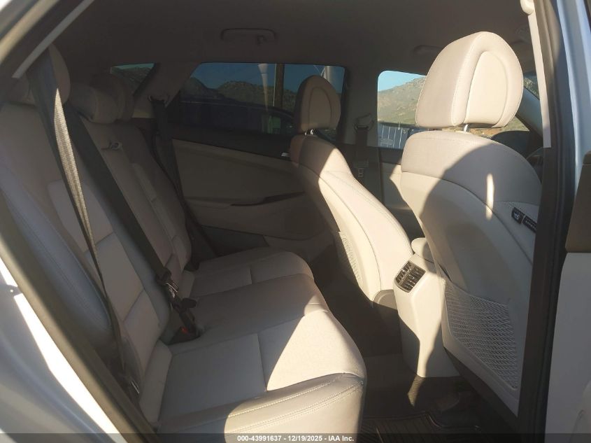 2017 Hyundai Tucson Sport VIN: KM8J33A22HU390516 Lot: 43991637