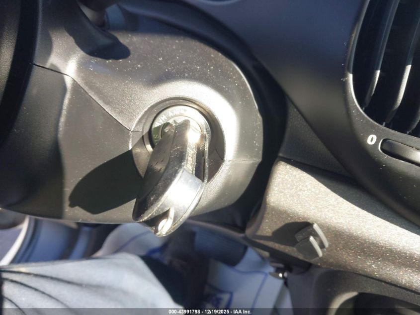 2014 Fiat 500L Trekking VIN: ZFBCFADH4EZ029251 Lot: 43991798