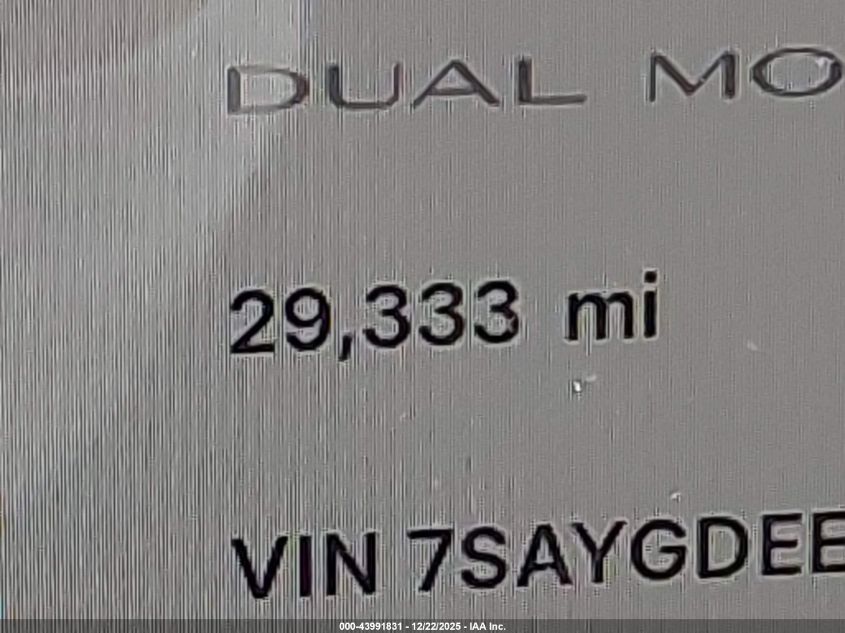 2024 Tesla Model Y Long Range Dual Motor All-Wheel Drive VIN: 7SAYGDEE8RF113996 Lot: 43991831