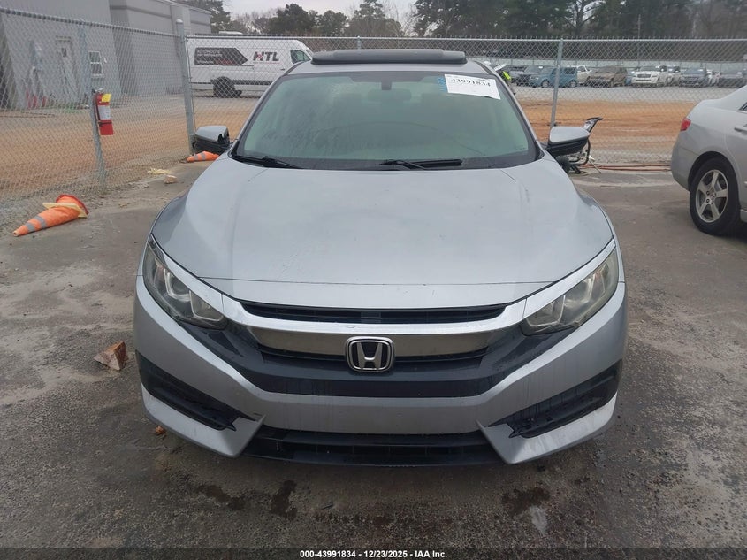 VIN 19XFC2F72JE000351 2018 HONDA CIVIC EX