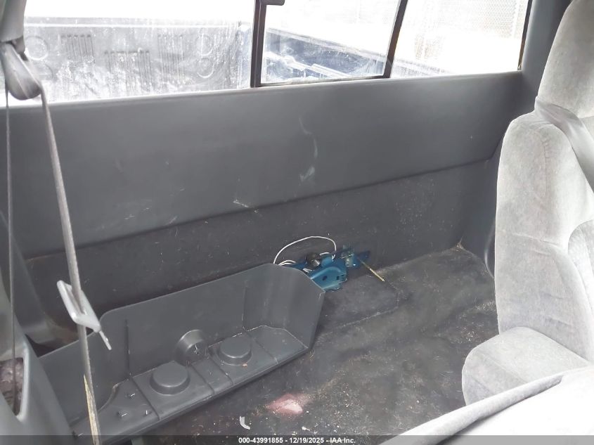 2002 Chevrolet S-10 Ls VIN: 1GCDT19W928153227 Lot: 43991855