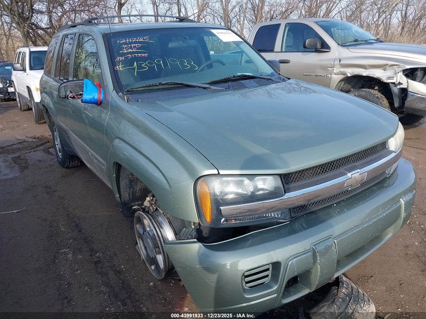 1GNDT13S242317338 2004 Chevrolet Trailblazer Ls auction photo 1