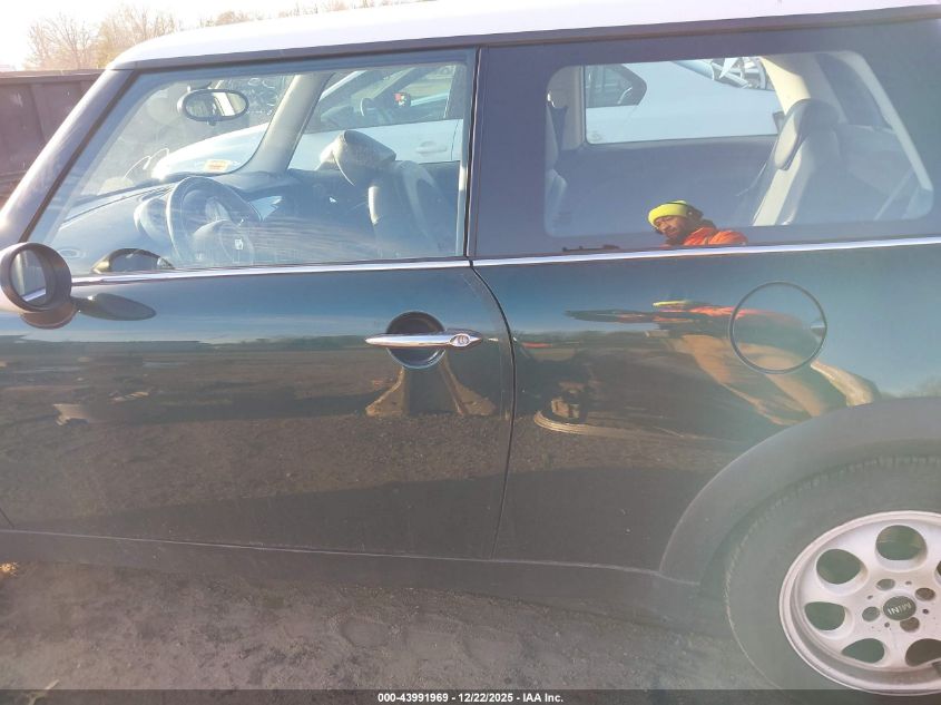 2005 Mini Cooper VIN: WMWRC33435TJ63601 Lot: 43991969