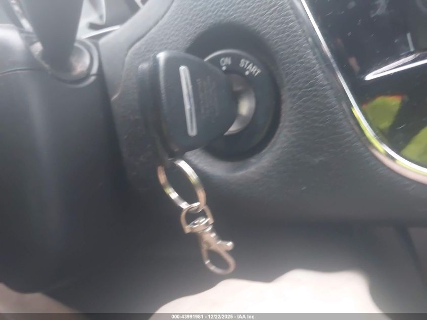 2014 Chrysler 200 Limited VIN: 1C3CCBCG9EN176732 Lot: 43991981