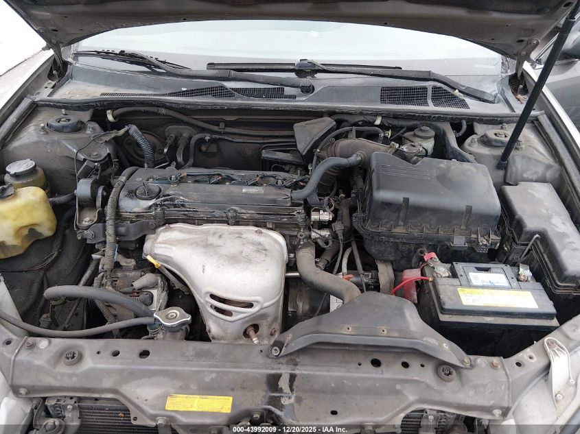 2002 Toyota Camry Le VIN: JTDBE32K520097841 Lot: 43992009