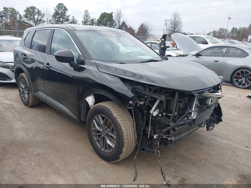 2024 NISSAN ROGUE  (VIN: 5N1BT3AB4RC711127)