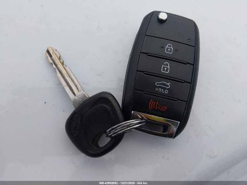 2017 Kia Forte Lx VIN: 3KPFK4A76HE133288 Lot: 43992052