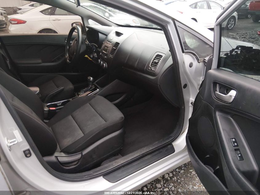 2017 Kia Forte Lx VIN: 3KPFK4A76HE133288 Lot: 43992052