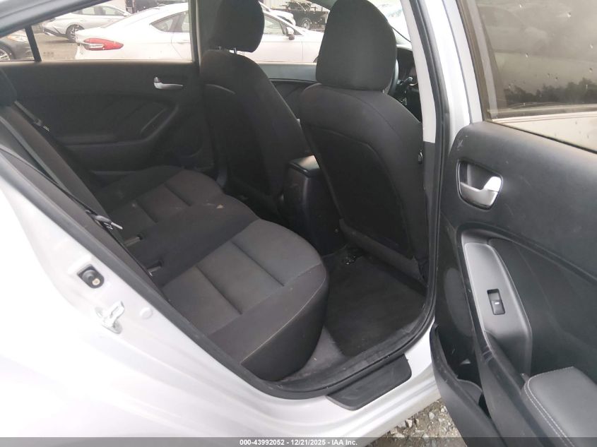 2017 Kia Forte Lx VIN: 3KPFK4A76HE133288 Lot: 43992052