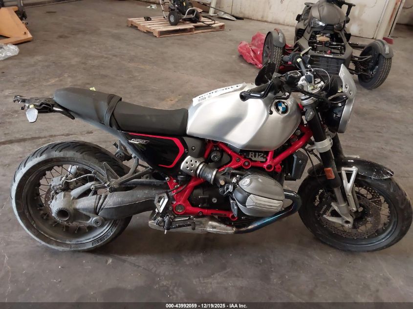 2024 BMW R 12 Nine T VIN: WB10N0302R6J53841 Lot: 43992059