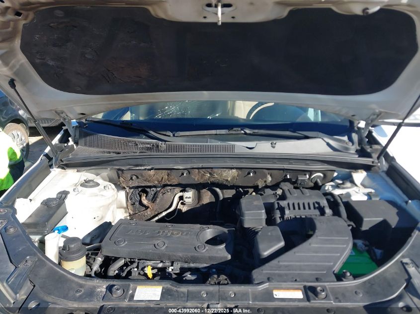 2011 Kia Sorento Lx VIN: 5XYKT3A11BG136143 Lot: 43992060