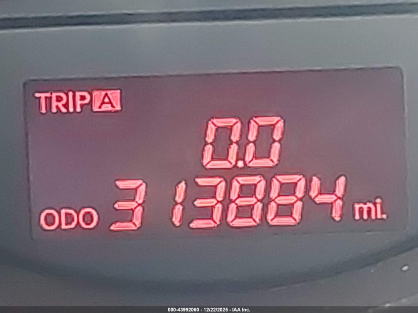 2011 Kia Sorento Lx VIN: 5XYKT3A11BG136143 Lot: 43992060