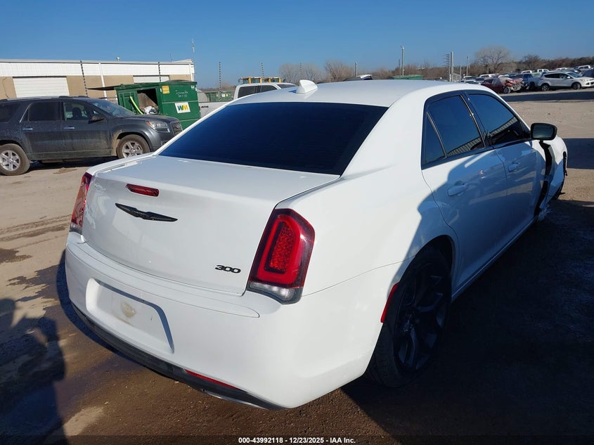 2020 Chrysler 300 Touring