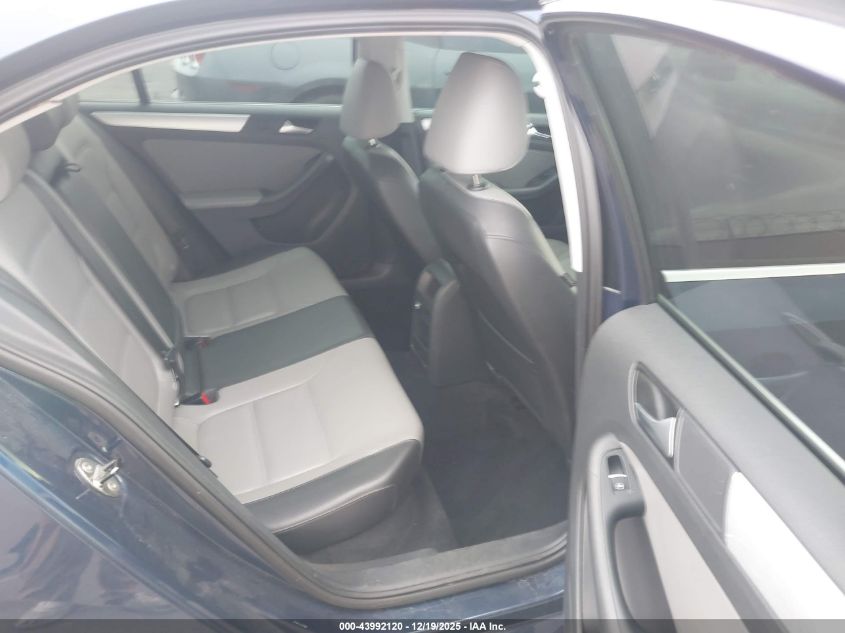 2013 Volkswagen Jetta Hybrid Sel VIN: 3VW637AJ1DM277628 Lot: 43992120