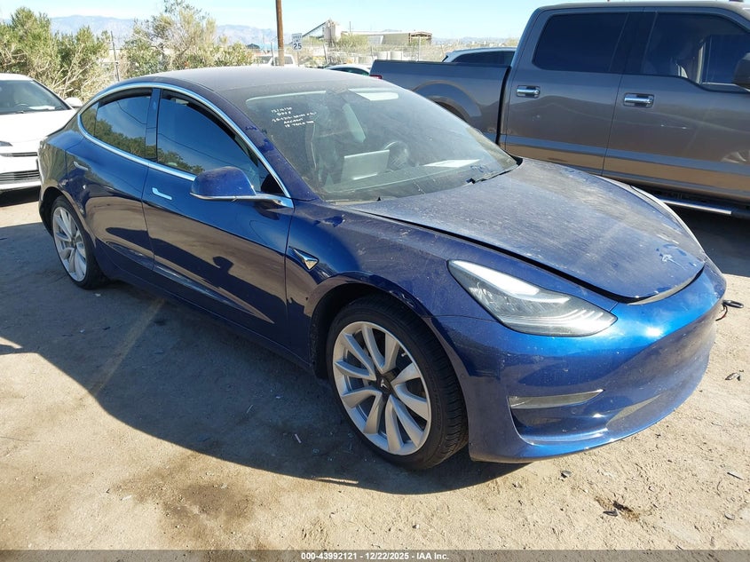 5YJ3E1EA2JF008108 2018 Tesla Model 3 Long Range/Mid Range auction photo 1