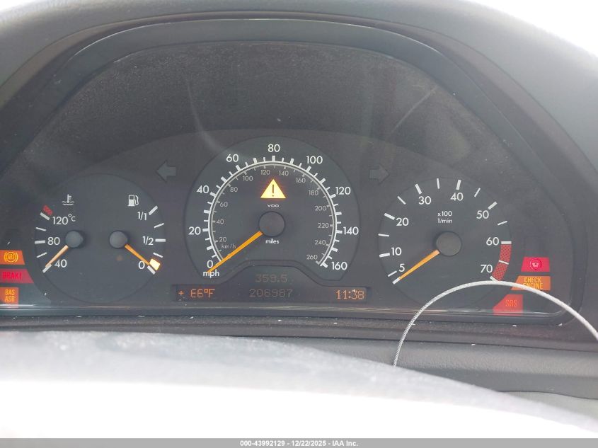 1999 Mercedes-Benz Clk 320 VIN: WDBLJ65G4XF046410 Lot: 43992129