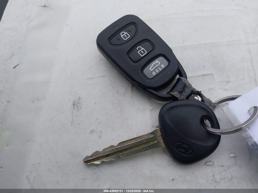 2019 Hyundai Elantra Se VIN: 5NPD74LF3KH476401 Lot: 43992131