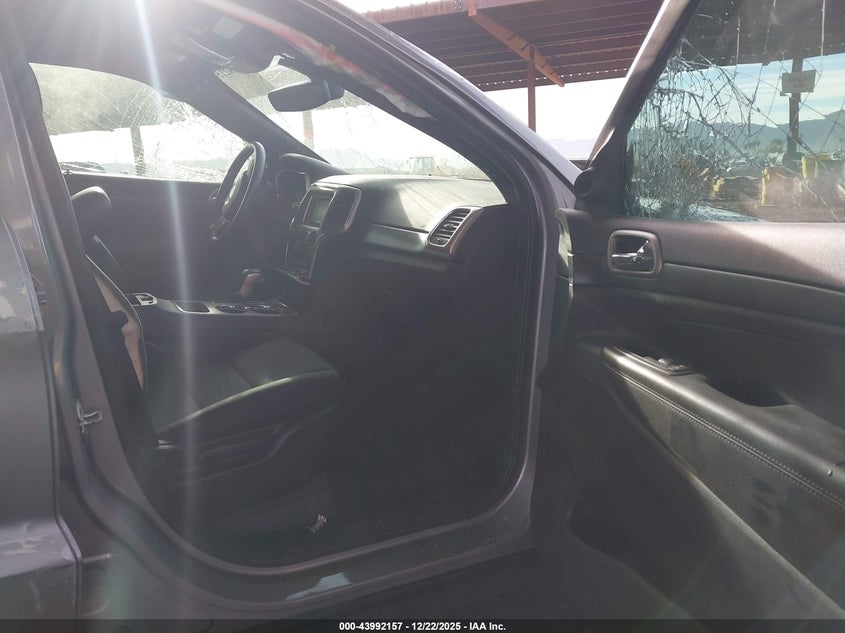 2017 Jeep Grand Cherokee Laredo 4X4