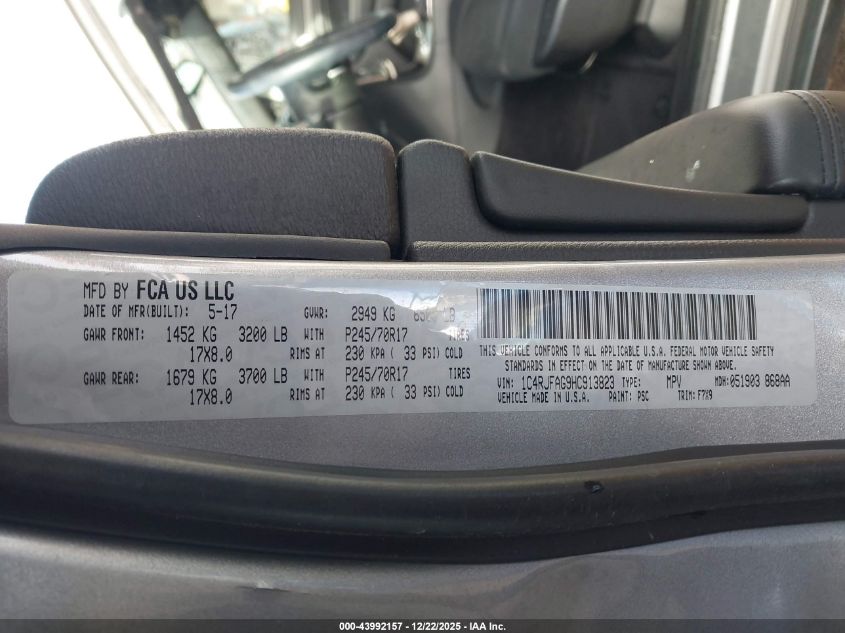 2017 Jeep Grand Cherokee Laredo 4X4 VIN: 1C4RJFAG9HC913823 Lot: 43992157