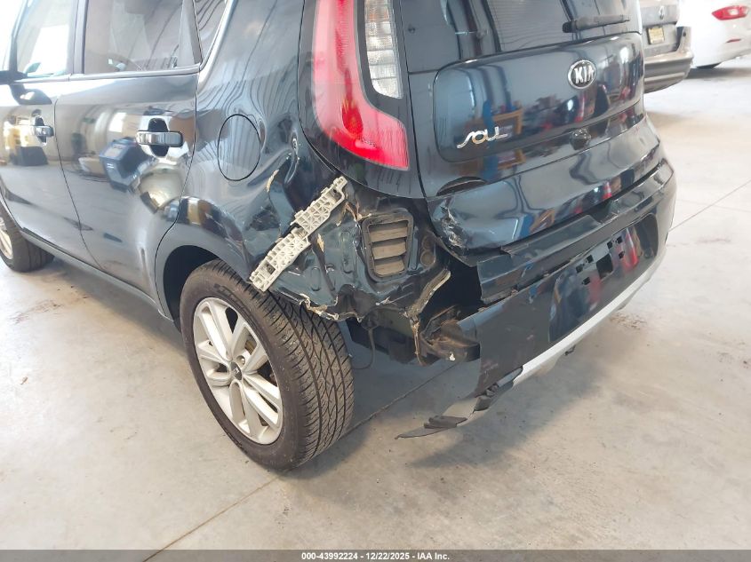 2018 Kia Soul + VIN: KNDJP3A5XJ7517567 Lot: 43992224