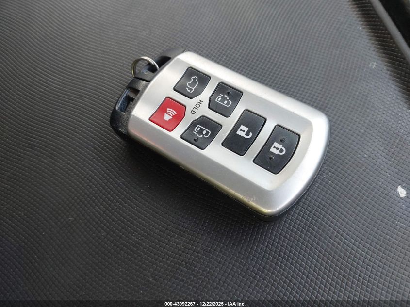 2017 Toyota Sienna Se Premium 8 Passenger VIN: 5TDXZ3DCXHS879588 Lot: 43992267