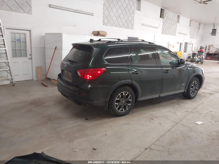 2019 Nissan Pathfinder Sv