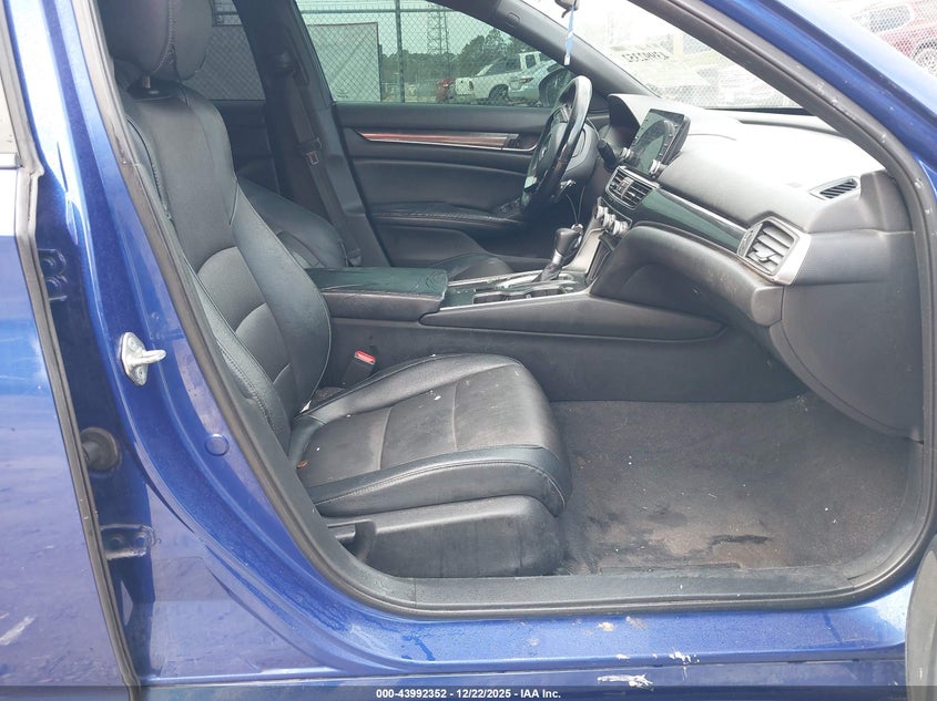 VIN 1HGCV1F34JA139969 2018 HONDA ACCORD SPORT