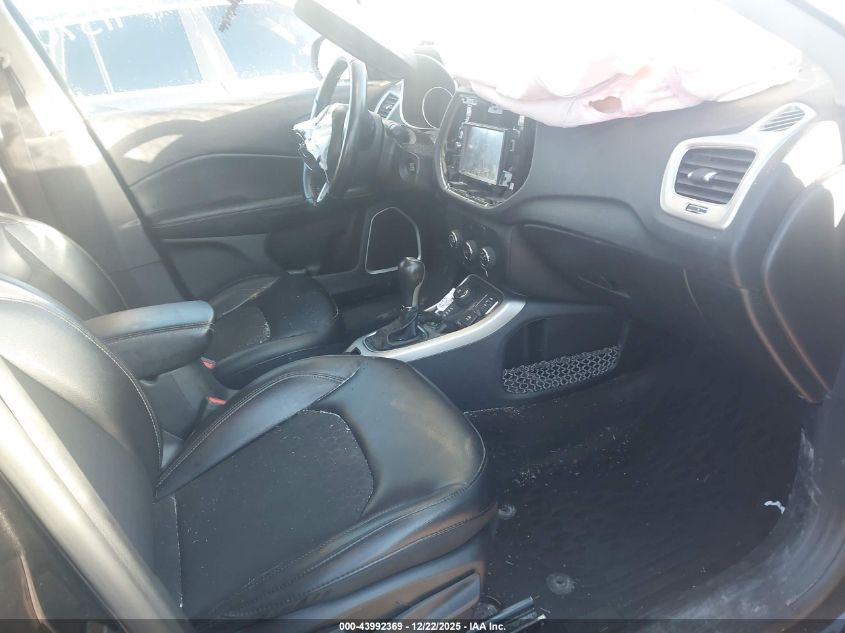 2018 Jeep Compass Latitude 4X4 VIN: 3C4NJDBBXJT246552 Lot: 43992369