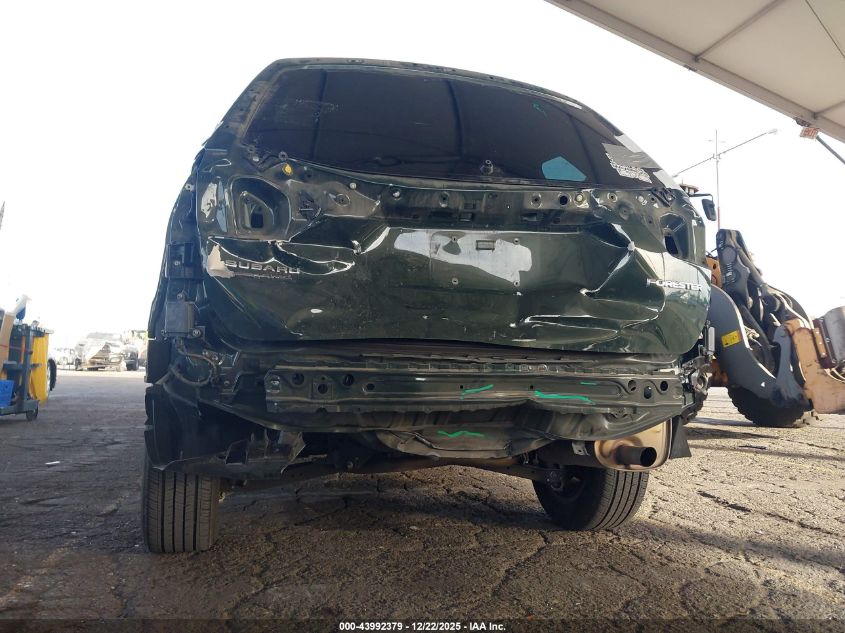 2022 Subaru Forester Premium VIN: JF2SKAEC4NH507568 Lot: 43992379