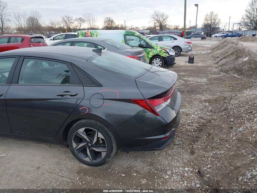 2023 Hyundai Elantra Sel