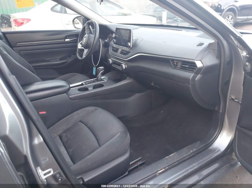 2019 Nissan Altima 2.5 Sr VIN: 1N4BL4CV0KC138403 Lot: 43992641