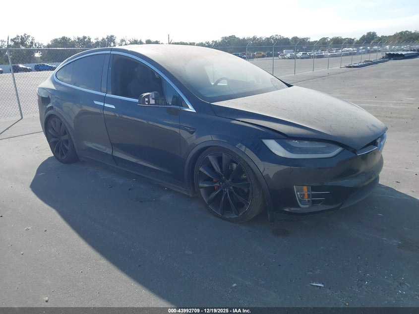 5YJXCAE49HF067846 2017 Tesla Model X P100D auction photo 1