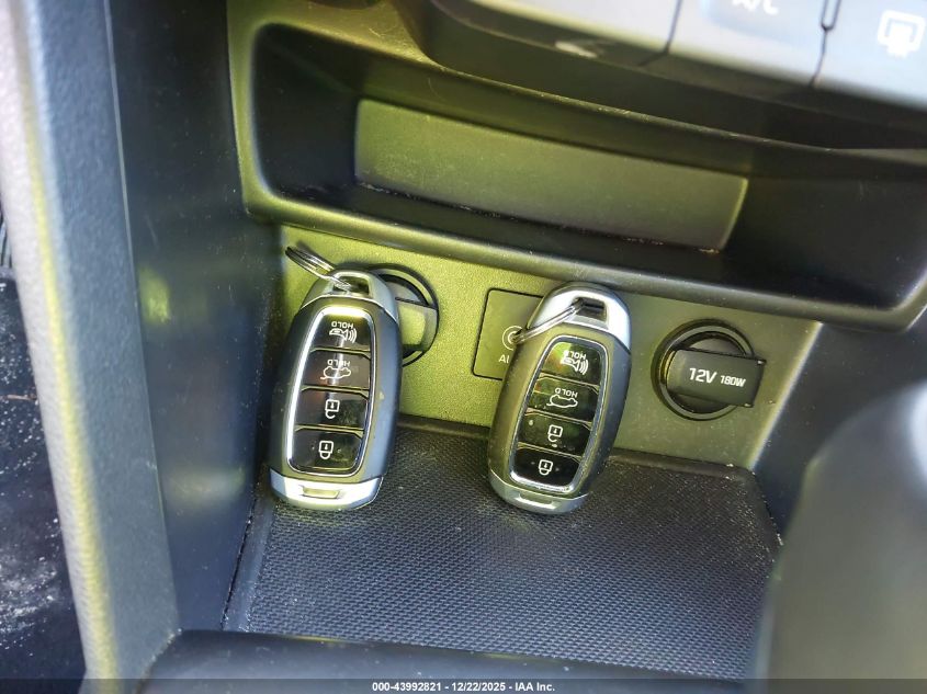 2019 Hyundai Kona Sel VIN: KM8K6CAA2KU333582 Lot: 43992821