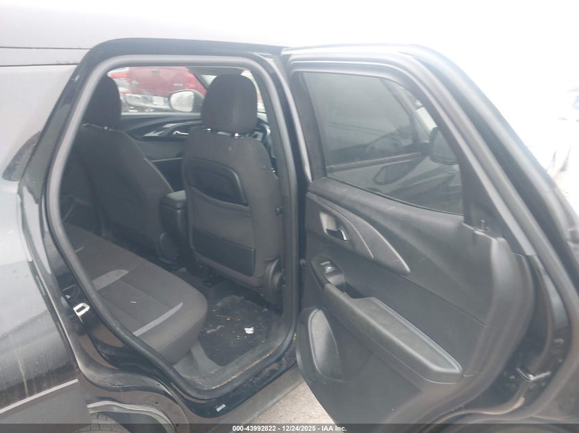 VIN KL79MMS21PB014051 2023 CHEVROLET TRAILBLAZER FWD LS