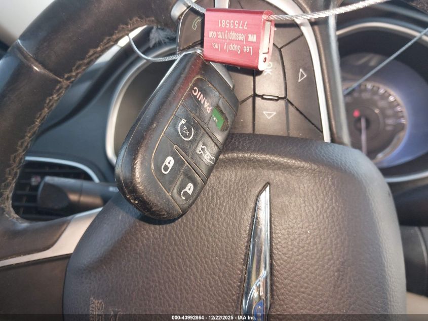 2015 Chrysler 200 Limited VIN: 1C3CCCAB8FN534921 Lot: 43992864