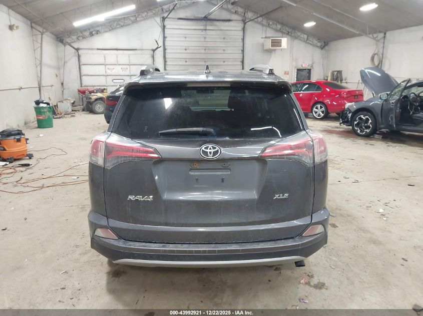 2017 Toyota Rav4 Xle VIN: JTMWFREV8HJ107188 Lot: 43992921
