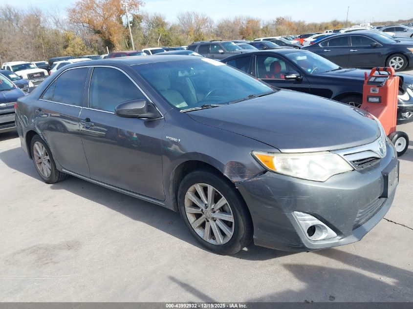 2014 Toyota Camry Hybrid Xle