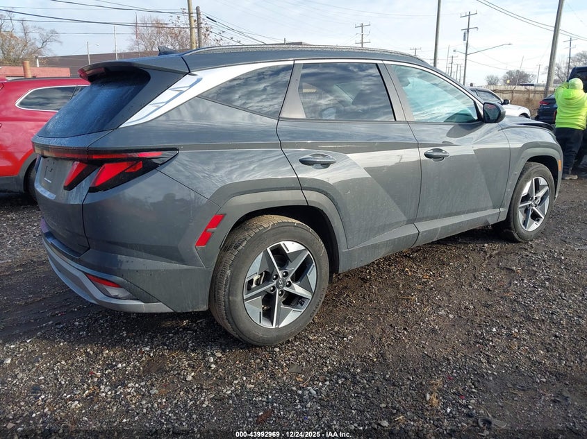 2025 Hyundai Tucson Sel