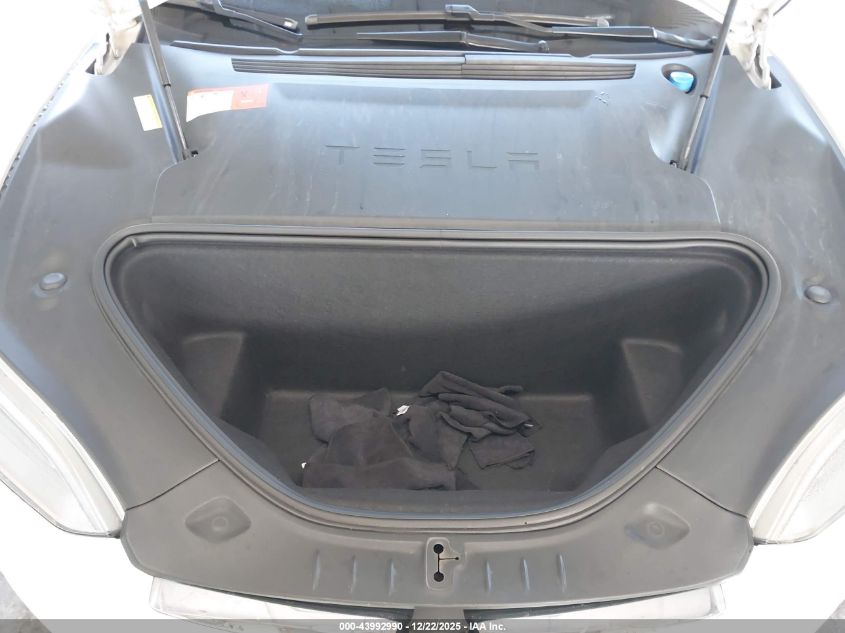 2016 Tesla Model S 60D/70D/75D/85D/90D VIN: 5YJSA1E20GF149381 Lot: 43992990